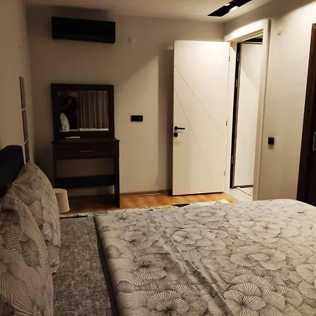Apartment Hermes Rezidans *